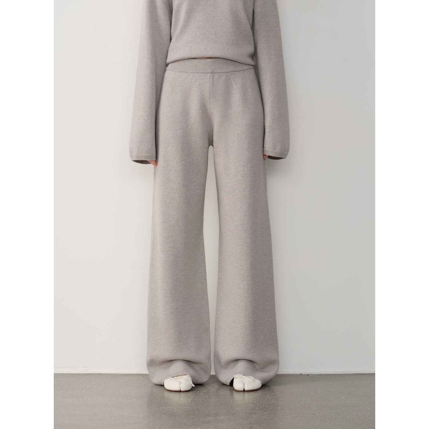 Firelady Fur merino wool knit outfit for women, featuring a cozy fall and winter sweater and pants ensemble.