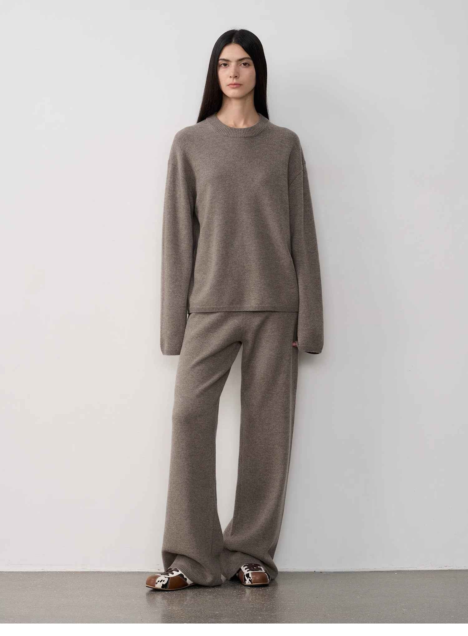 Firelady Fur merino wool knit outfit for women, cozy fall and winter fashion, featuring a stylish, warm knit ensemble.