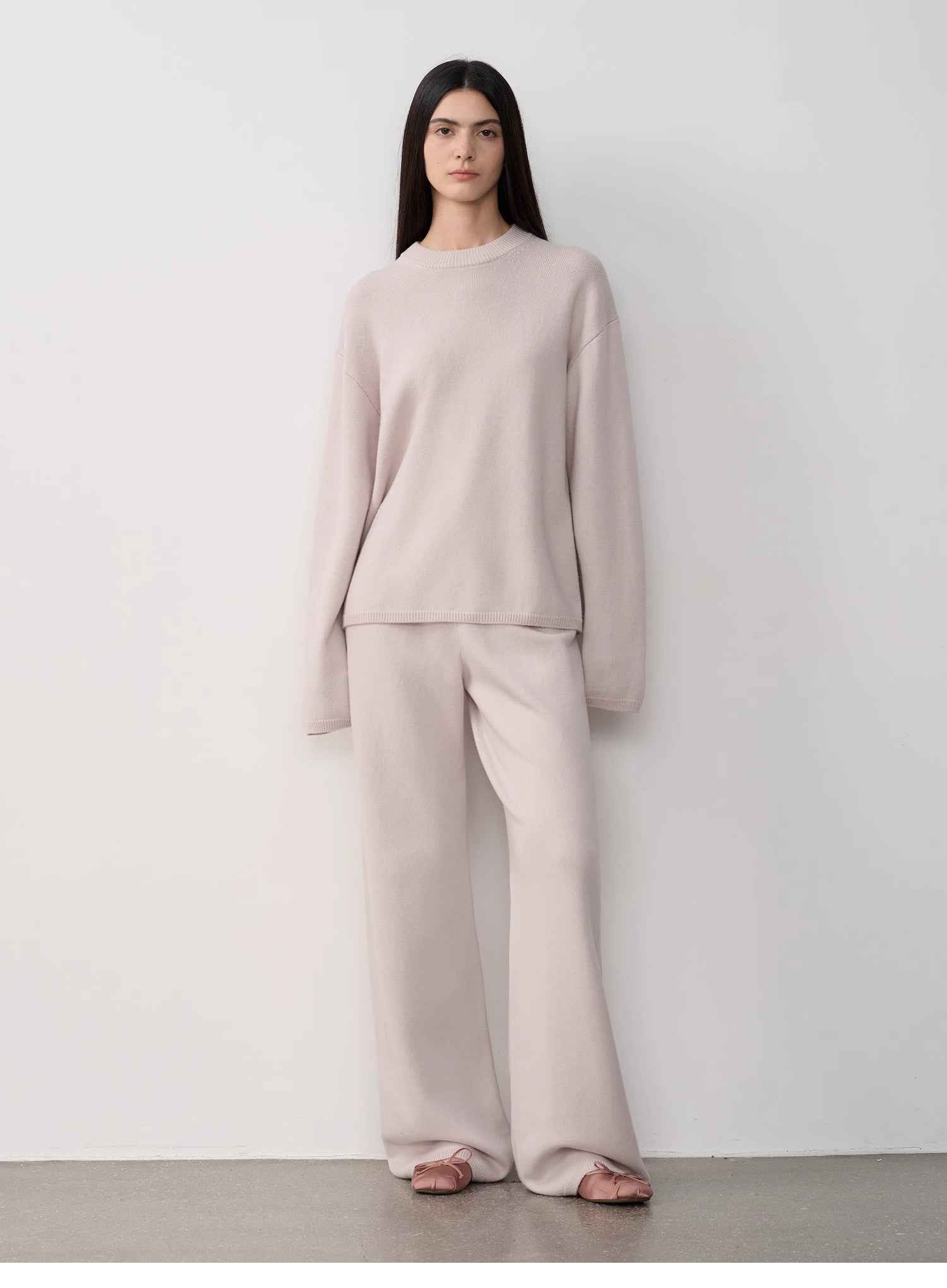 Firelady Fur merino wool knit outfit for women, featuring a cozy fall and winter ensemble with a stylish, textured design.