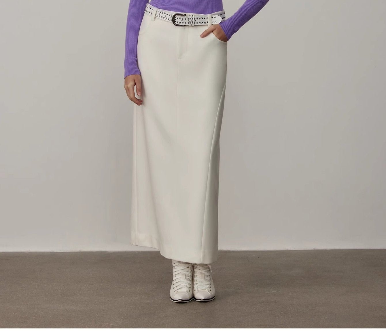 Women's Worsted Low-Waisted Straight Skirt by Firelady Fur, versatile retro-neutral fashion skirt perfect for stylish outfits.