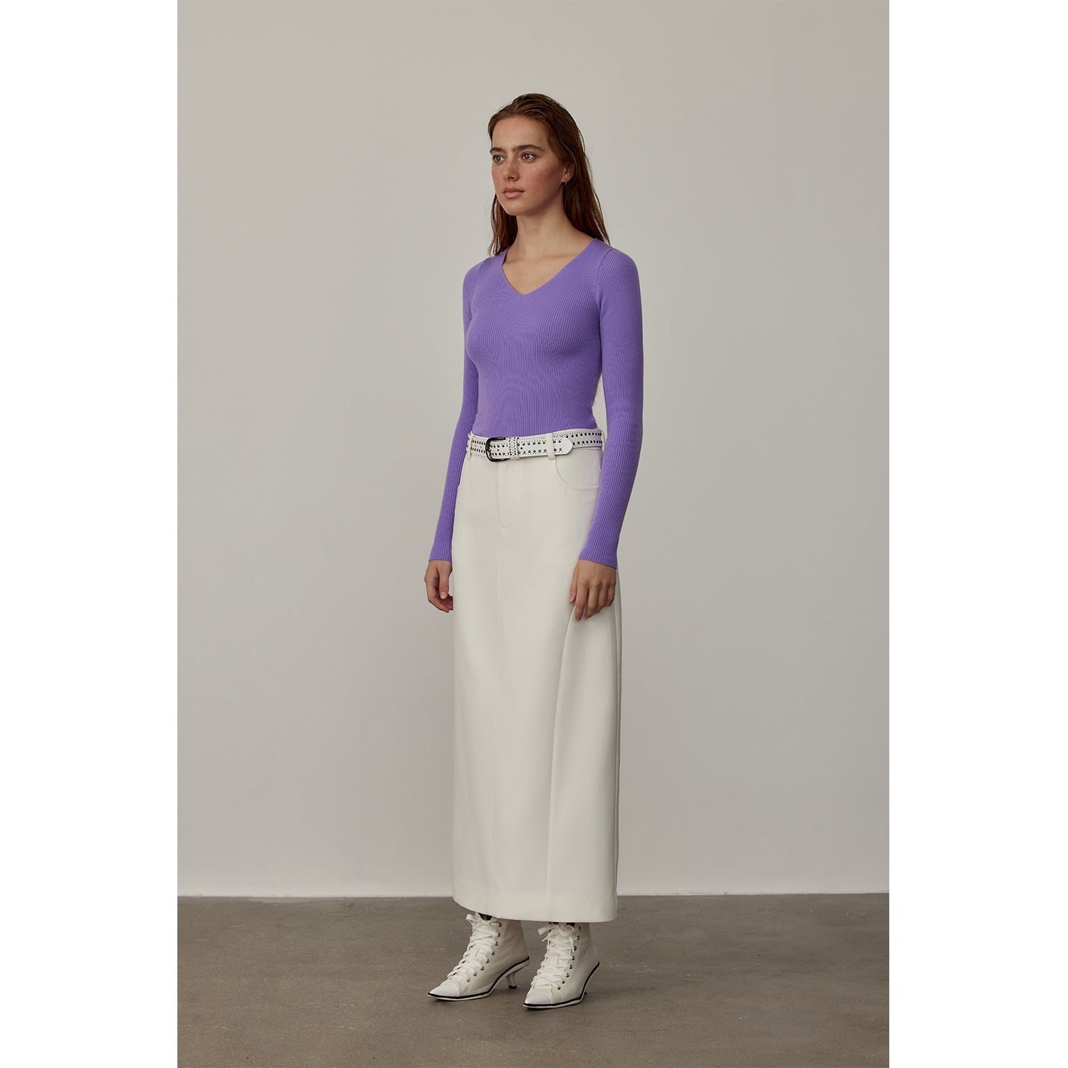 Women's low-waisted Worsted Stobe skirt by Firelady Fur, versatile retro straight skirt in neutral tones, stylish and fashionable.