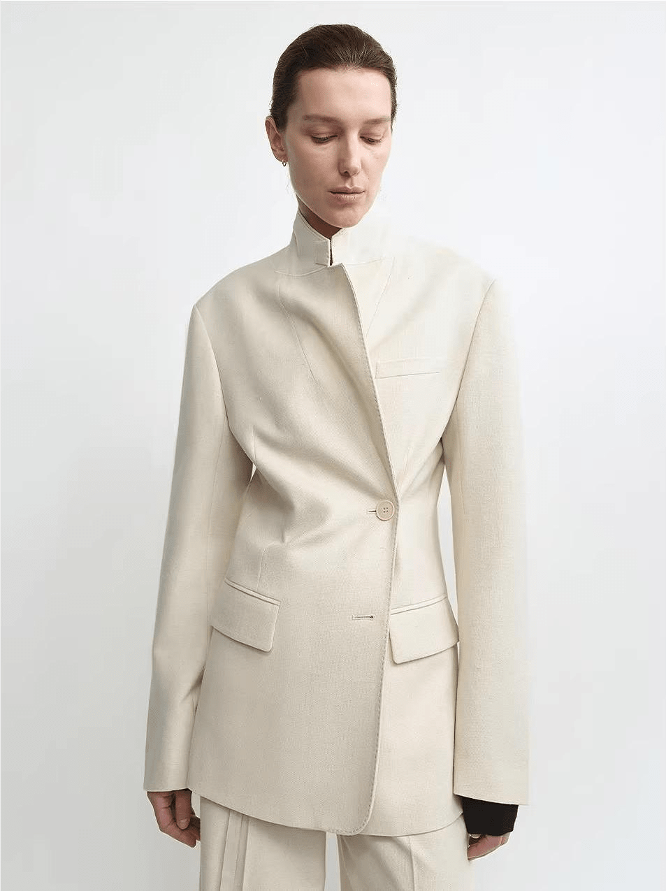 Firelady Fur merino wool oversized women's blazer and trousers set, wrinkle-resistant suit with a stylish, relaxed fit.