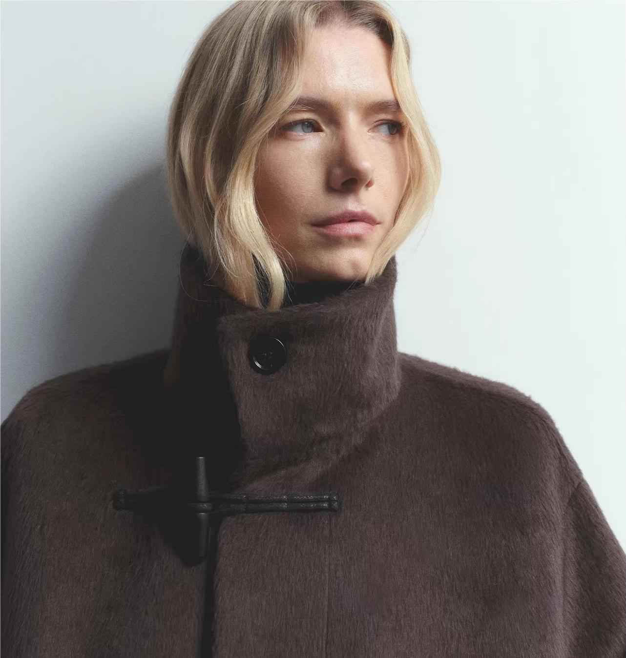 THE ARTM Women's Alpaca Wool Blend Stand Collar Short Coat "Elegant Warmth"-2