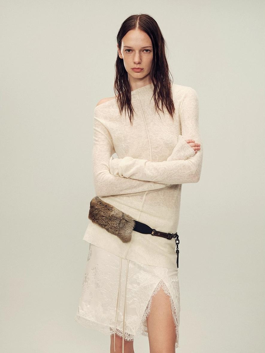 Wool blended texture velvet jacquard oblique shoulder knitted bottoming shirt for women in autumn "Morning Mist White"-0